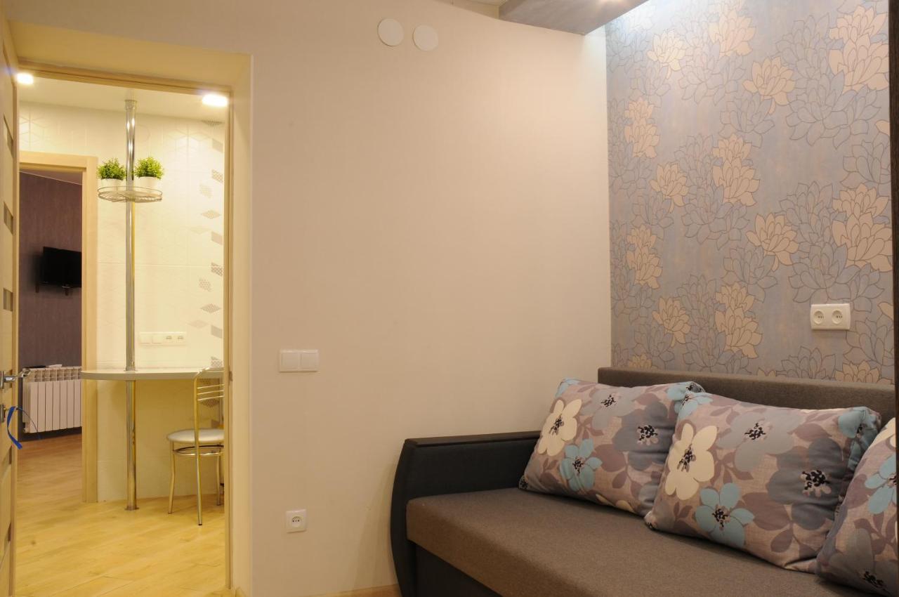 Yellow Loft Luxury Apartments With 2 Bedrooms Poltava Esterno foto